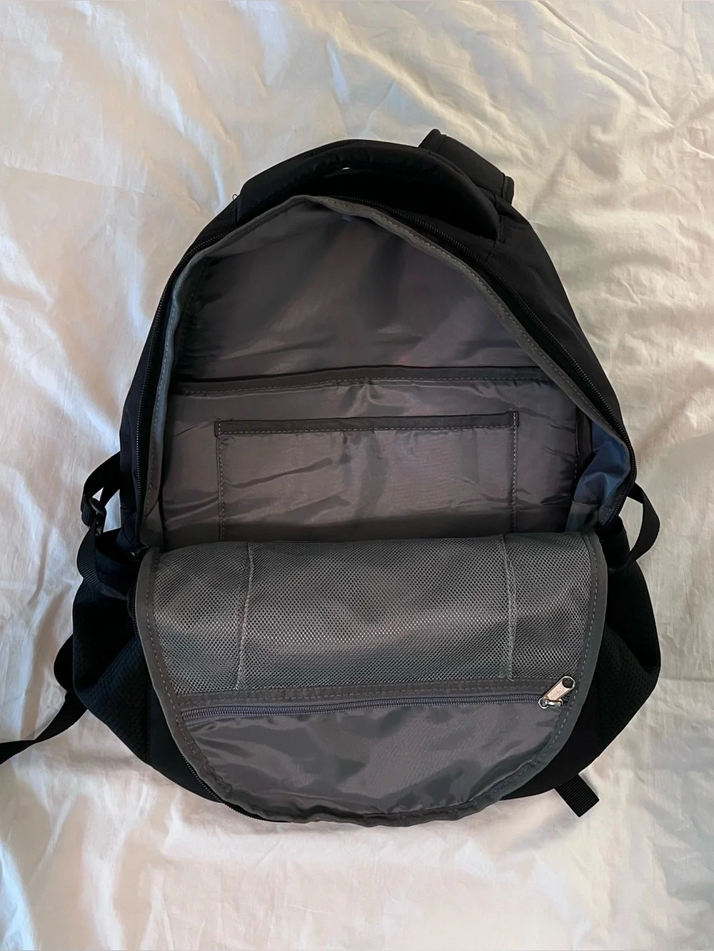 Black Laptop Travel Backpack - Amazon Basics